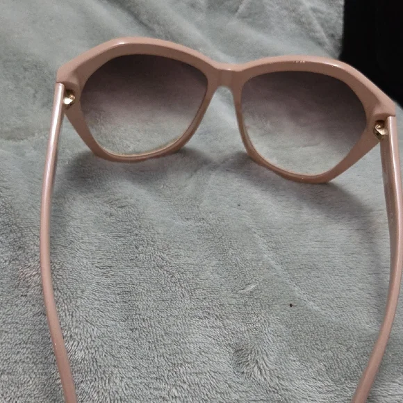 Tom Ford Light Pink Sunglasses - Picture 3 of 7